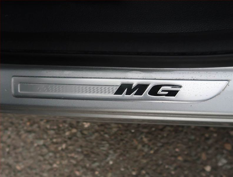 MG HS (2023) Elegance 1.5 TGI - fotka 20 z 20