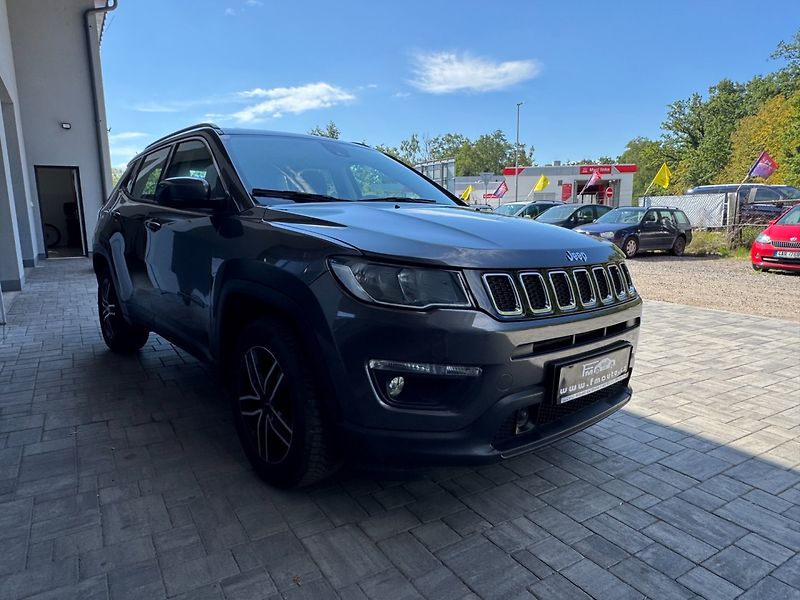 Jeep Compass (2018) 1.4 Multiair Longitude - fotka 4 z 33
