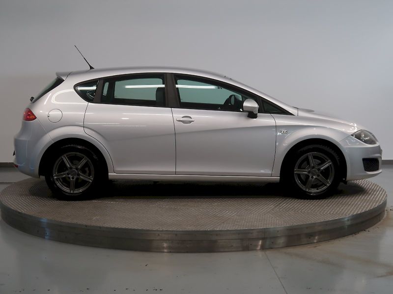 Seat Leon (2011) 1.6TDI 77KW - fotka 8 z 22