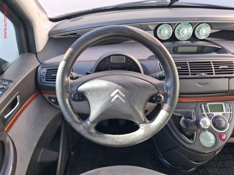 Citroën C8 (2004) 2.0 i, AC, TZ, temp - fotka 11 z 14