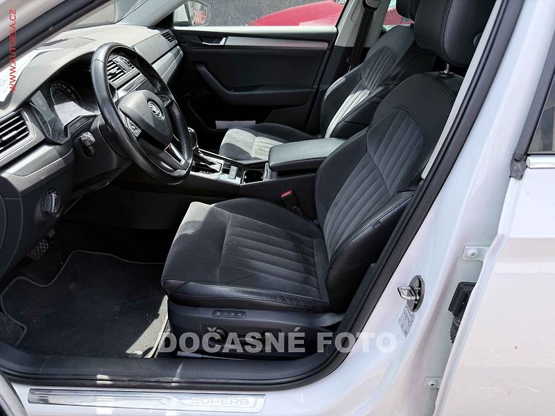 Škoda Superb (2016) 2.0tdi, AT, navi, bixen - fotka 3 z 3