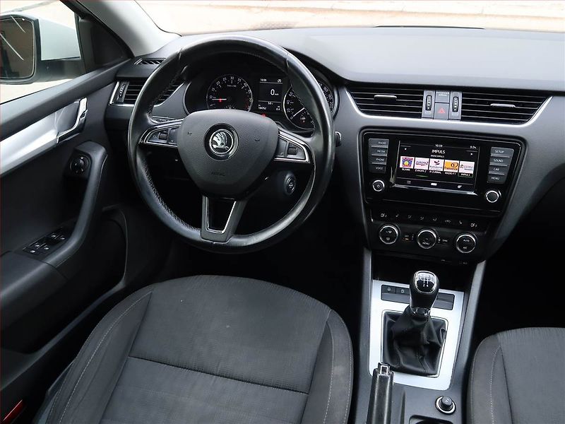 Škoda Octavia (2017) Style 1.6 TDI, Tempomat - fotka 7 z 17