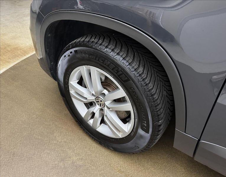 Volkswagen Tiguan 2,0 110kW 4X4 NAVI SERVIS TZ - fotka 39 z 41