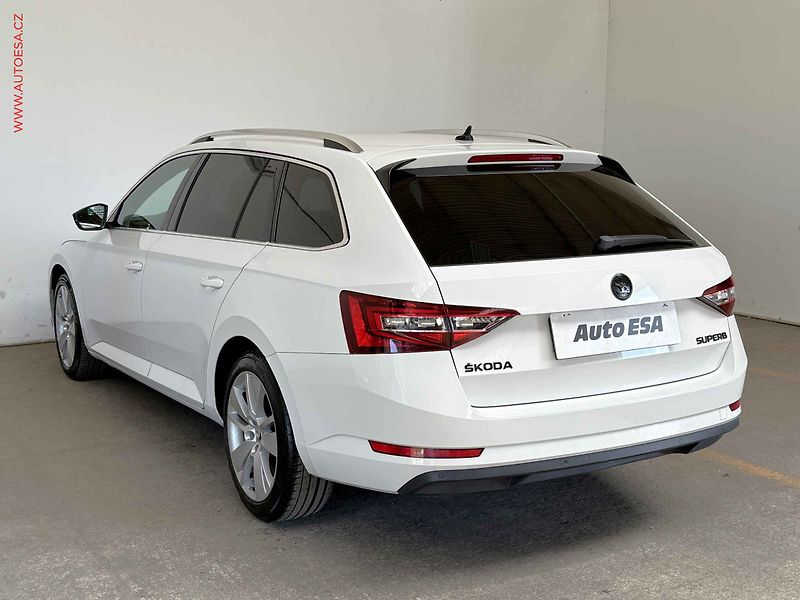 Škoda Superb (2017) 2.0 TDI, 2.maj,ČR, Style - fotka 6 z 18