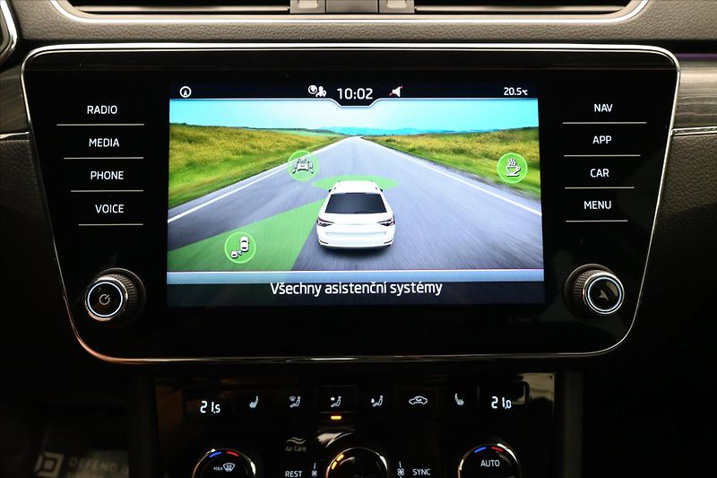 Škoda Superb 2,0 TDI 110 kW DSG Style Záruk - fotka 19 z 30