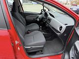 Toyota Yaris 1.0i 51 kW klima, serviska - náhled 11