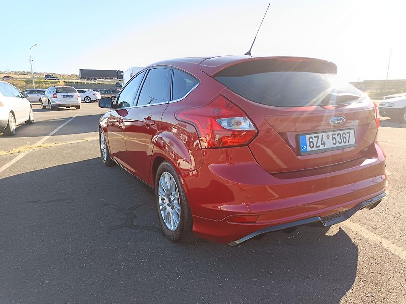 Ford Focus (2011) - fotka 7 z 39