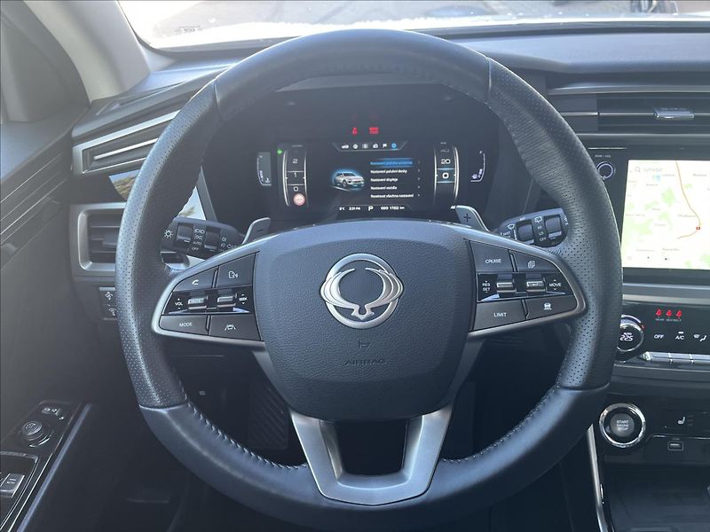 SsangYong Korando 1,5 GDI  AT 2WD STYLE+ TECH - fotka 12 z 26