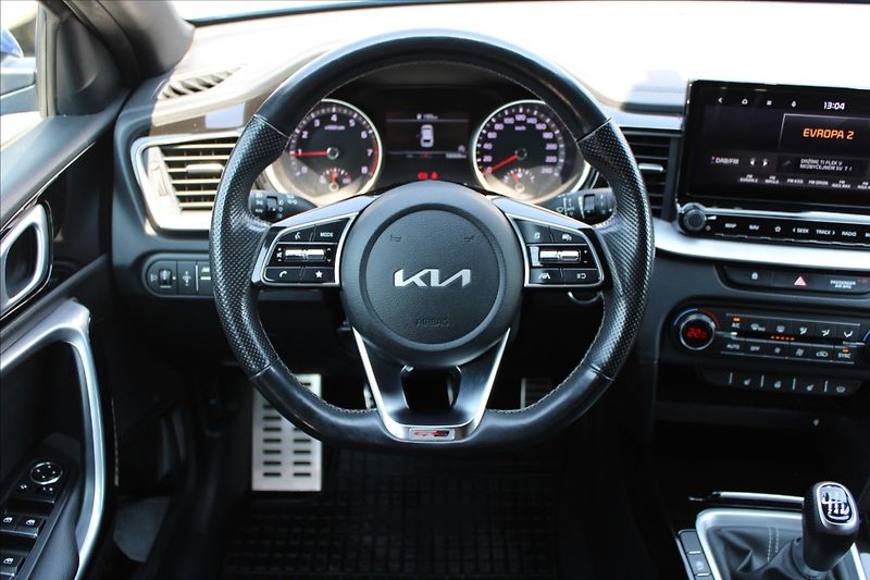 Kia ProCeed 1,5 T-GDI  1MAJ,DPH,GTLINE,JBL - fotka 9 z 41