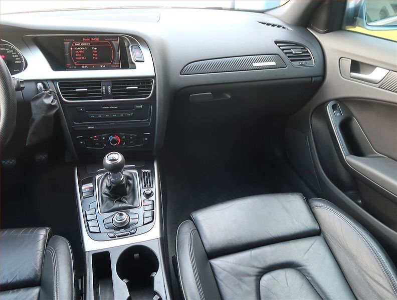 Audi A4 (2008) 3.0 TDI, 4X4, Navi, Xenony - fotka 8 z 13
