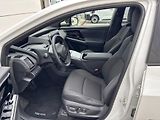 Toyota bZ4X (2024) Prestige 64k KWh 4x4 217k - náhled 7
