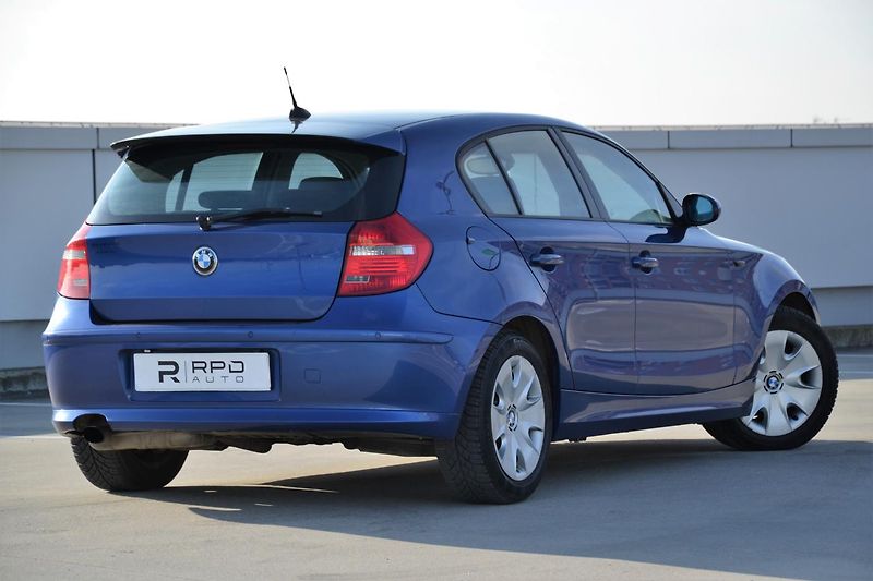 BMW Řada 1 118i / 105 kW / MANUÁL - fotka 2 z 38