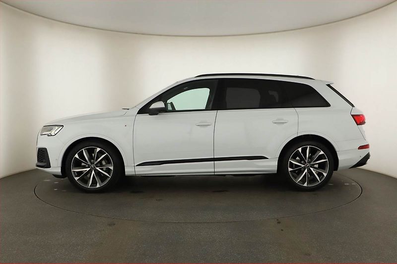 Audi Q7 (2022) 55 TFSI - fotka 3 z 20