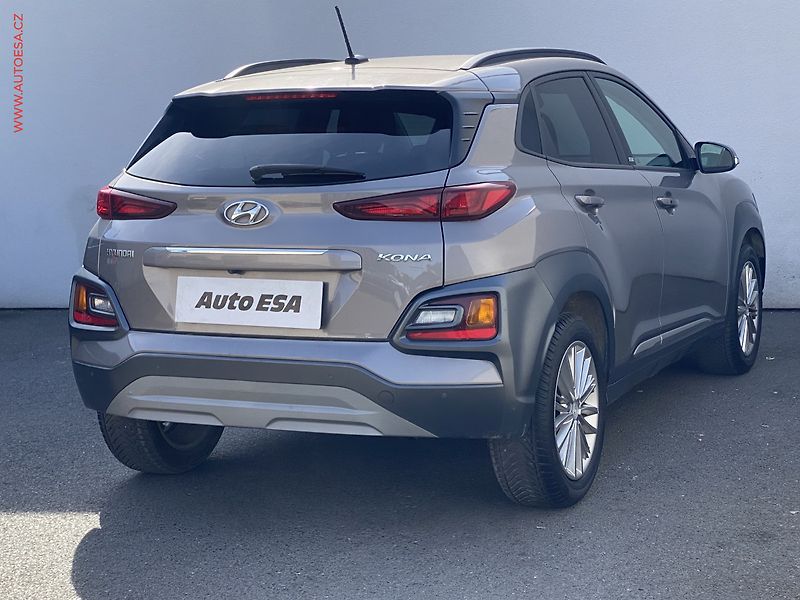Hyundai Kona (2018) 1.0 T-GDi, Navi, kamera - fotka 4 z 20
