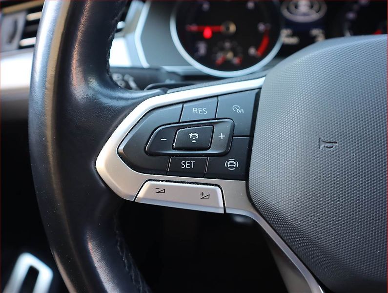 Volkswagen Passat (2021) 2.0 TDI, Automat, Serv.kniha - fotka 18 z 23