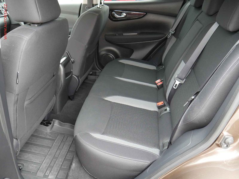 Nissan Qashqai (2018) 1.6DiG-T, ČR, Acenta - fotka 10 z 18