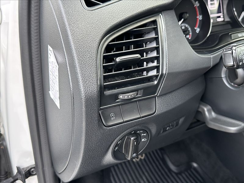 Škoda Fabia 1,0 TSI 95PS  Ambition Top - fotka 30 z 54