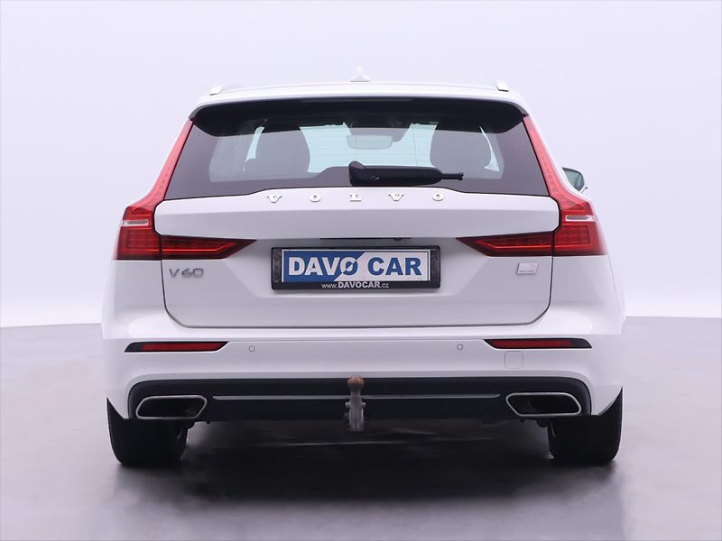 Volvo V60 2,0 B5 AWD Momentum Pro AT DPH - fotka 6 z 29