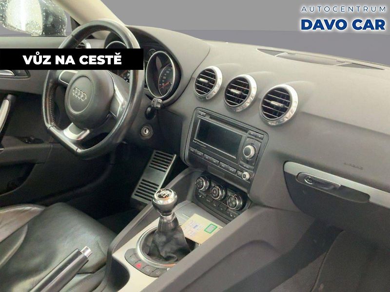 Audi TT 2,0 TFSI 147kW Kůže Xenon - fotka 3 z 3