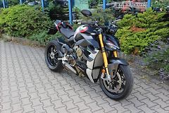 Ducati Streetfighter V4 S (2024) SP 2500 KM 2024 - fotografie inzerátu
