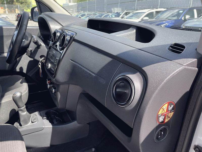 Dacia Dokker (2018) 1.6,75kW,Klima,ČR - fotka 30 z 31