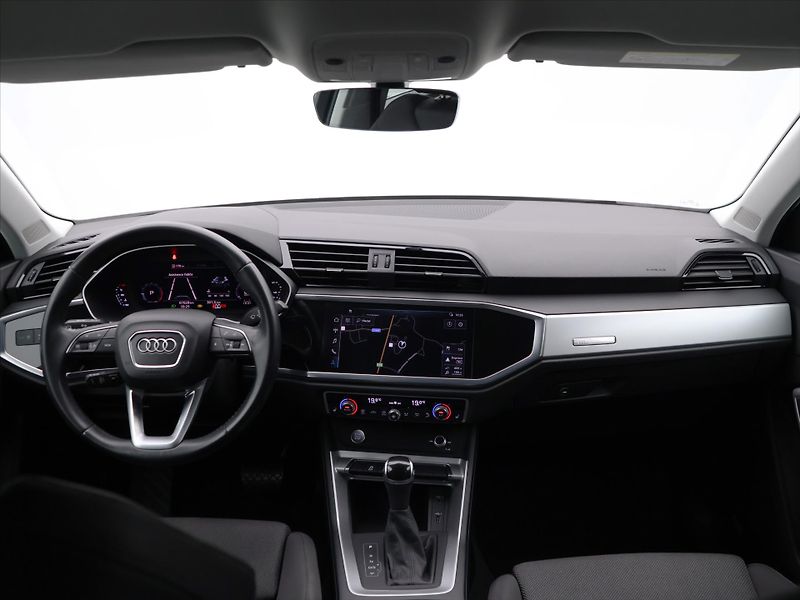 Audi Q3 1,5 35 TFSI S tronic S line CZ - fotka 25 z 33