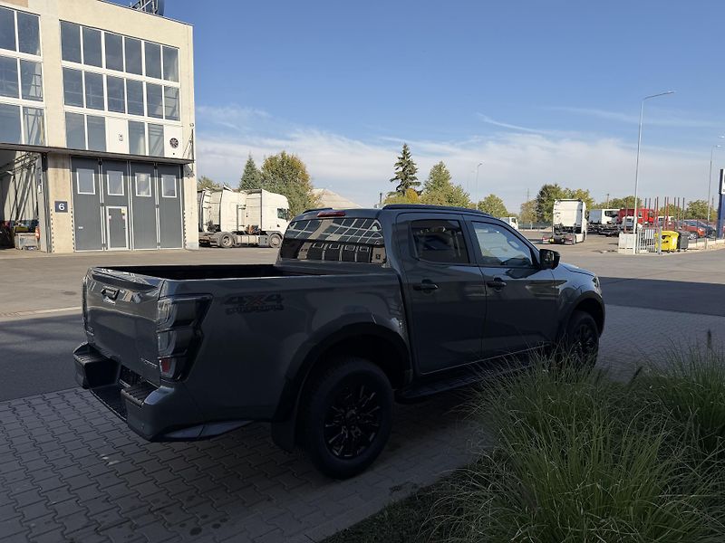 Isuzu D-Max (2026) Double Cab 2,2l V-CROSS A/T - fotka 18 z 20