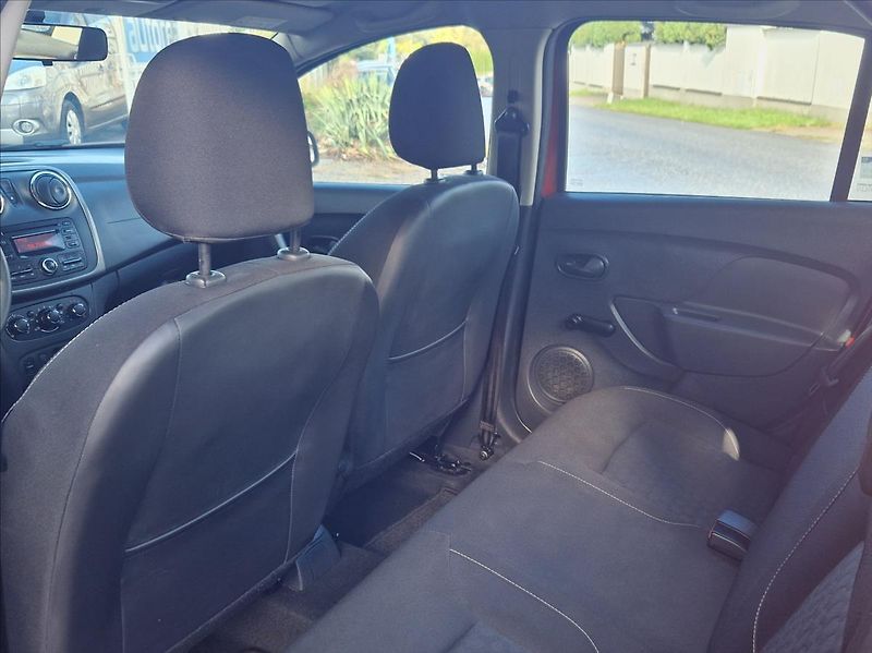 Dacia Logan 1,2 i 54kW SENZORY HEZKÝNÁJEZD - fotka 14 z 33