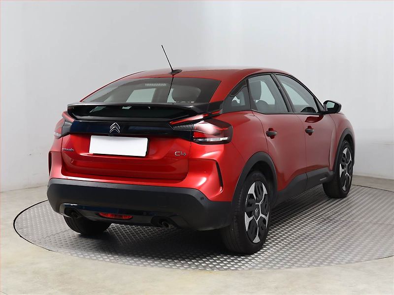 Citroën C4 (2021) Feel 1.2 PureTech, ČR,1.maj - fotka 5 z 15