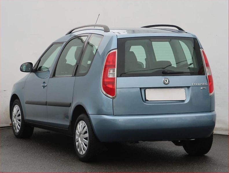 Škoda Roomster (2007) Style 1.4 TDi, slušný stav - fotka 4 z 15