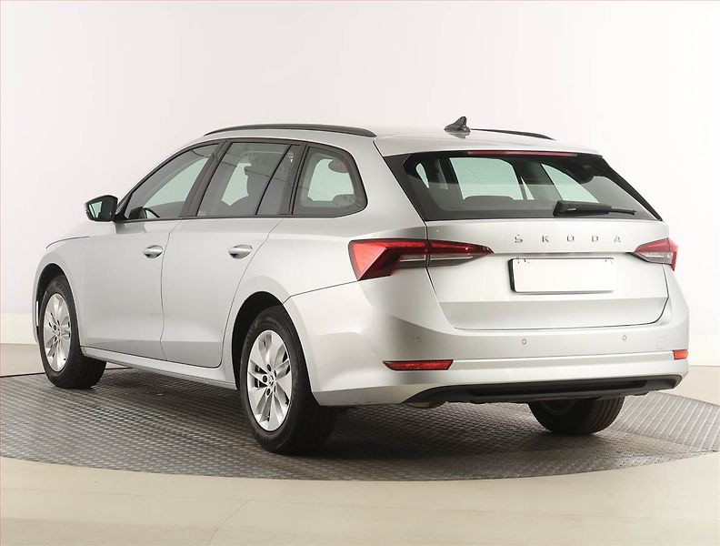 Škoda Octavia (2023) Ambition 2.0 TDI, digi klima - fotka 4 z 24