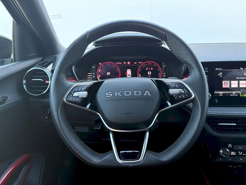 Škoda Fabia (2025) DSG 1.0 TSI / 85kW / MONTE CAR - fotka 11 z 25