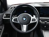 BMW Řada 3 330i Touring - náhled 12