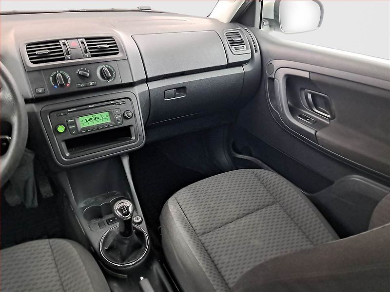 Škoda Fabia (2011) 1.2 12V, po STK, dobrý stav - fotka 8 z 12