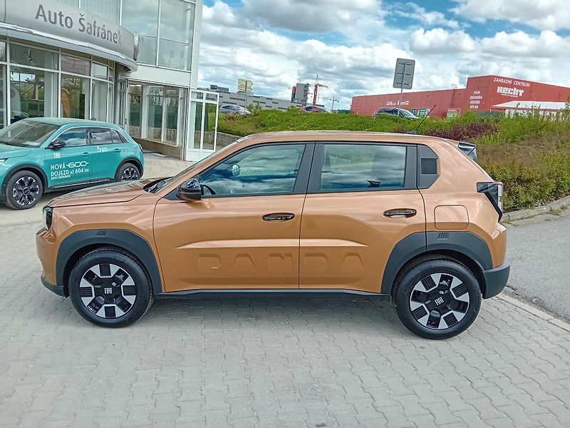 Fiat Grande Panda (2025) HYBRID 110k ICON 7LET ZÁ/IHNED - fotka 8 z 19