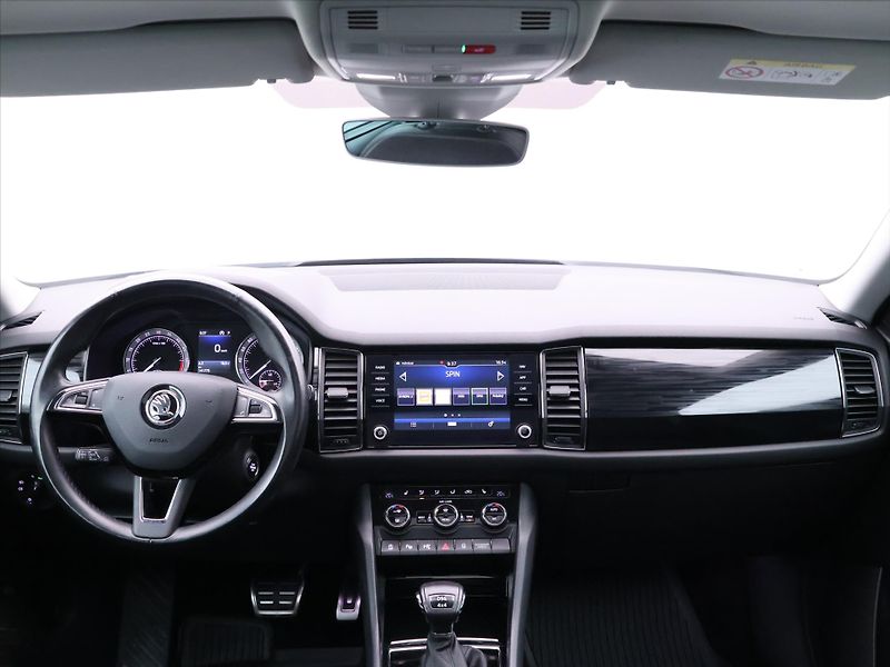 Škoda Kodiaq 2,0 TDI DSG 4x4 Style Plus DPH - fotka 26 z 36