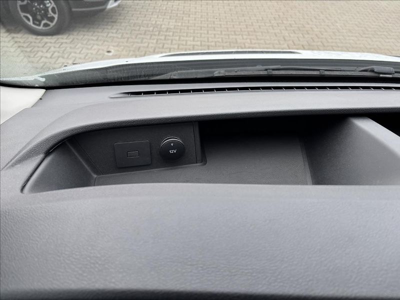 Ford Transit 2,0 EcoBlue 96kW AWD L3 DPH - fotka 33 z 35