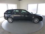 Alfa Romeo 159 (2007) 1,9JTD-110KW*VYHŘ.SED**XENONY* - náhled 3