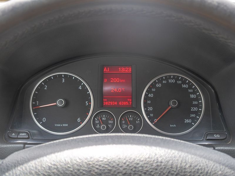 Volkswagen Tiguan (2009) ČR 2.0TDI 125KW – TAŽNÝ - fotka 21 z 50