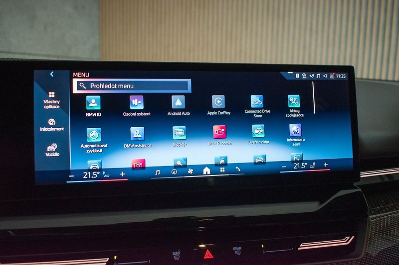 BMW Řada 5 540d xDrive ///M*HK*ČR*ZÁRUKA - fotka 31 z 55