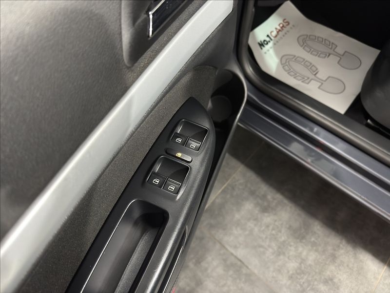 Škoda Octavia 1,4   TSI FAMILY XENON ŠÍBR TZ - fotka 7 z 45