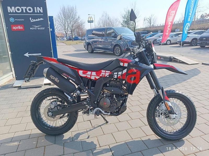 Aprilia SX 125 (2025) Varanus Black - fotka 7 z 11