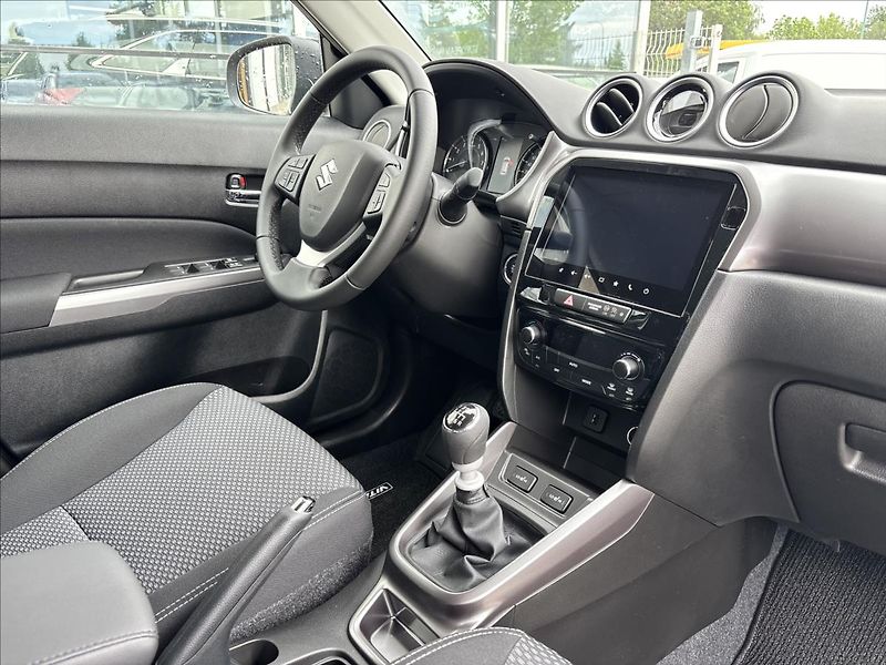 Suzuki Vitara (2026) 1,4 BoosterJet  Premuim - fotka 14 z 16