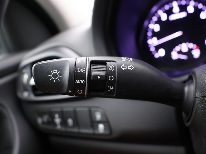 Hyundai i30 1,5 T-GDI Mild Hyb Smart - fotka 17 z 32