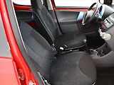 Peugeot 107 (2011) 1.0, nová STK, jezdí výborně - náhled 7