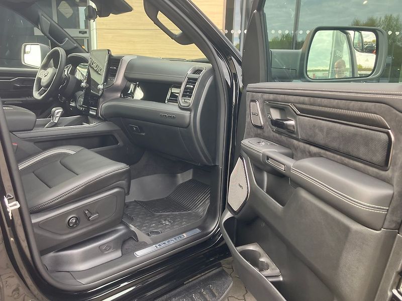 RAM 1500 (2025) 3.0 I6 548k RHO - fotka 38 z 56