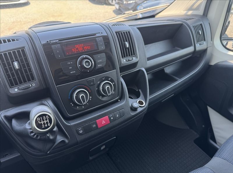 Citroën Jumper 3,0 HDi 130KW L4H3 AC SENZORY - fotka 20 z 31
