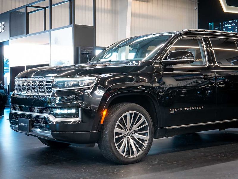Jeep Grand Wagoneer (2022) 6.4 V8 HEMI Series III, masáže - fotka 12 z 41