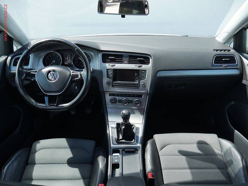 Volkswagen Golf (2014) 1.2 TSi, ČR, STK4/28 - fotka 8 z 19