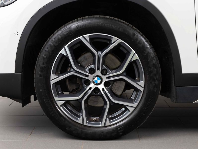 BMW X1 sDrive18i - fotka 6 z 22